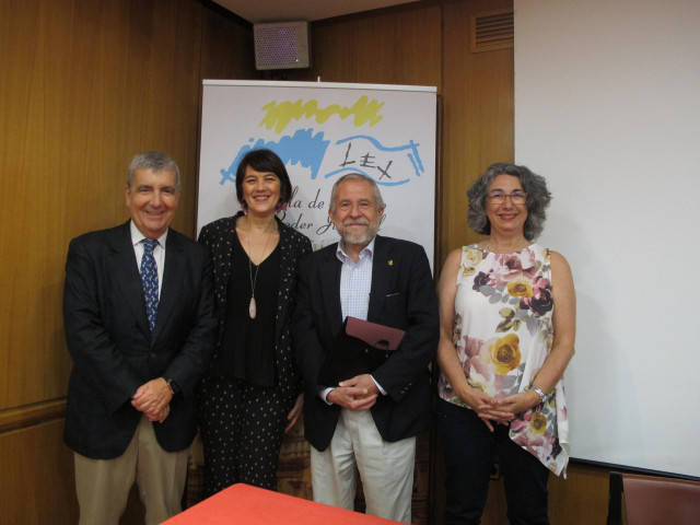 Participantes en la Escuela de Verano del Poder Judicial que se celebra en el Pazo de Mariñán .