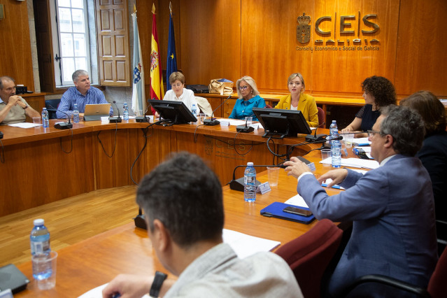 Reunión del Observatorio Galego de Dinamización Demográfica con Fabiola García y Corina Porro en el centro