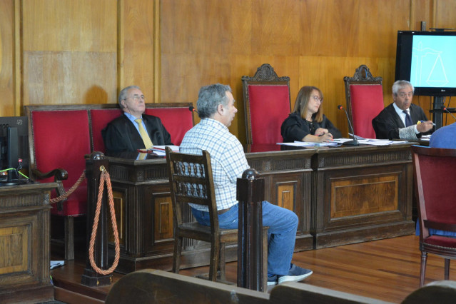 Juicio en Ourense contra acusado de matar a su mujer en O Carballiño.