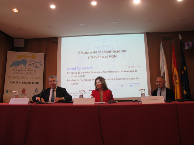 El catedrático Ángel Carracedo ofrece una charla en la inauguración de la Escuela de Verano del Poder Judicial