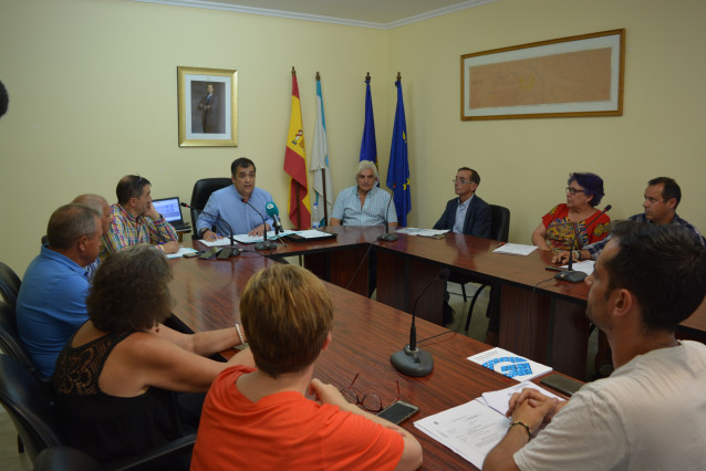 Pleno extraordinario en el Ayuntamiento de Monterrei (Ourense) por los daños de las lluvias y granizo.