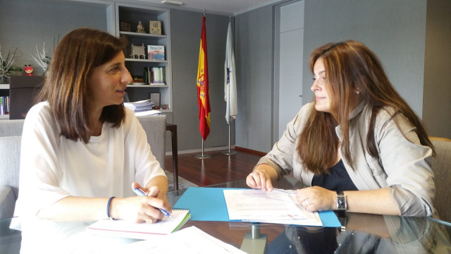 Reunión entre Ángeles Vázquez y Lola Castro