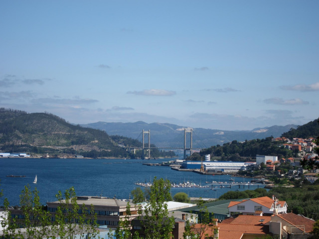 Vista de la Ría de Vigo con el Puente de Rande al fondo