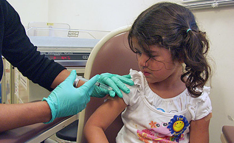 Empieza la vacunación del papiloma para algunas niñas gallegas