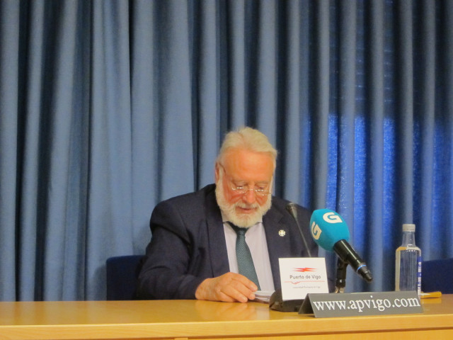 El presidente de la Autoridad Portuaria de Vigo, Enrique López Veiga, en la rueda de prensa de este viernes