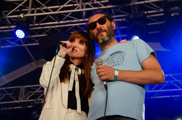 La Bien Querida y Jota cantan juntos 'Recompensarte' en el Atlantic Fest.