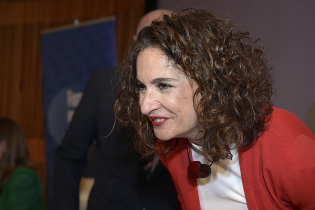 La ministra de Hacienda en funciones, María Jesús Montero, en la presentación del Anuario 2019 en la sede de Afundación Obra Social ABANCA.