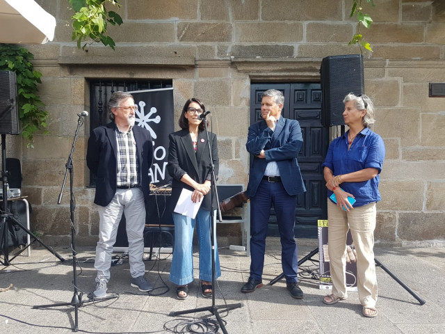 Presentación de la 16ª edición del festival ' Feito a Man' con la presencia de Xurxo Couto; Mercedes Rosón;  Guillermo Fernández y Anxeles Porto.