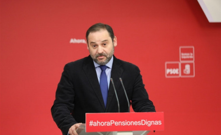La investidura abre grietas en el PSOE: Ábalos pierde la confianza de Sánchez