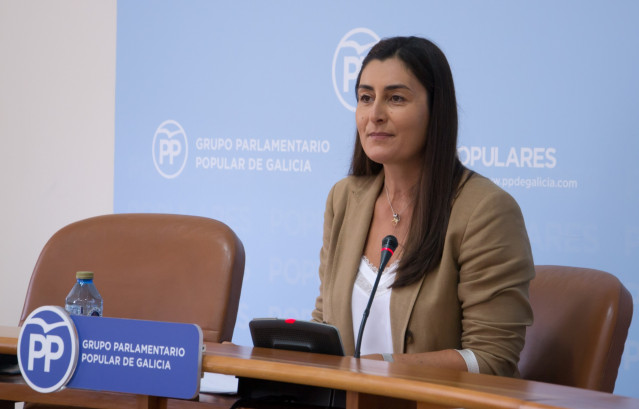 La viceportavoz del grupo parlamentario del PPdeG, Marta Rodríguez, en rueda de prensa