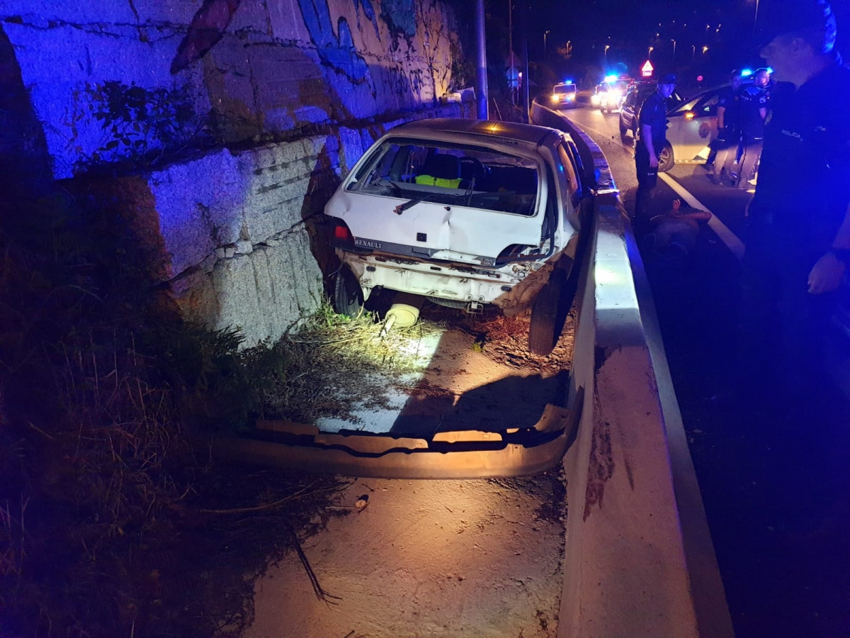 Detenido en Vigo un conductor 'kamikaze' que circuló 14 km por la A-55 en sentido contrario y embistió a un coche de la Guardia Civil