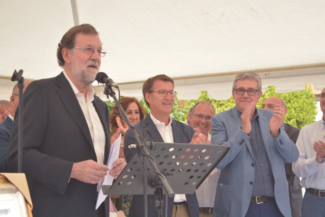 Feijoo junto a Mariano Rajoy en Ourense
