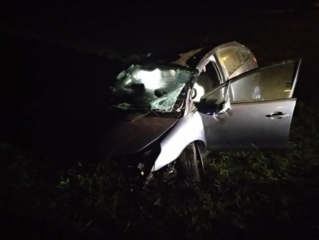 Roba un coche en Cedeira (A Coruña), resulta herido en un accidente y da positivo en drogas y alcoholemia.