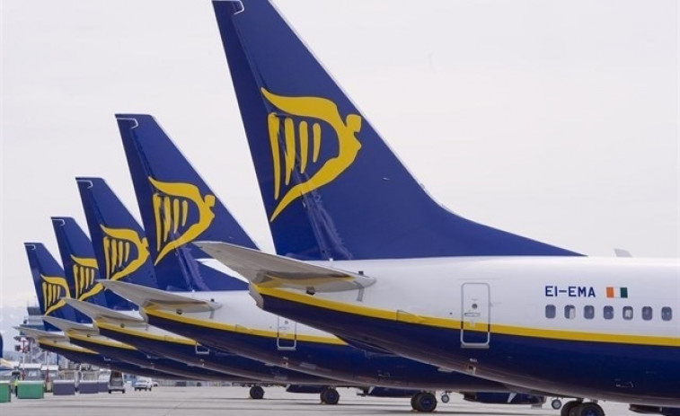 La huelga de Ryanair afecta a la conexión de Galicia con Barajas en plena operación retorno