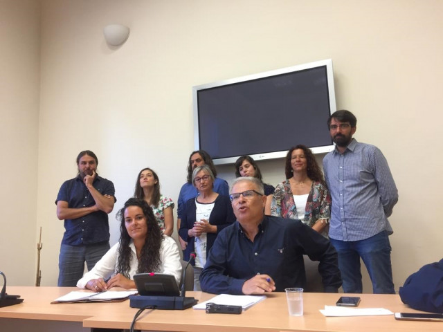 Diputados de la confluencia de Podemos, IU y Anova en la presentación del  nuevo nombre y estructura organizativa del Grupo