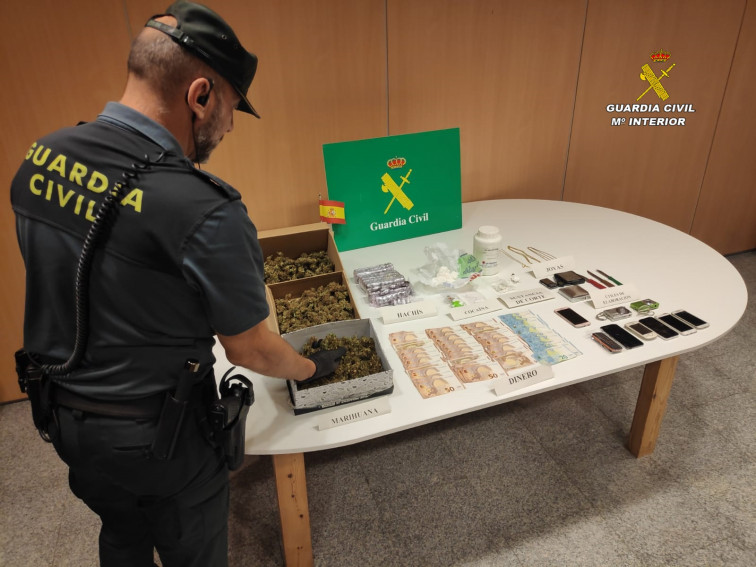 Tres detenidos en una operación antidroga en un domicilio de Poio