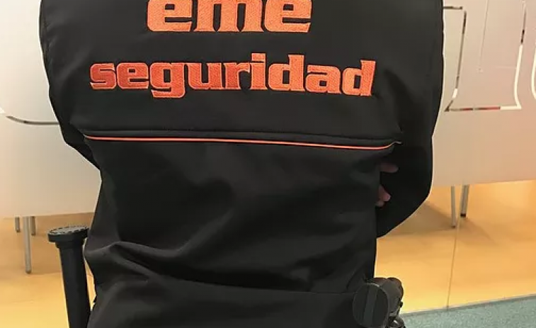 Vigilantes de seguridad exigen la rescisión de las tres contratas del SERGAS con EME Seguridad