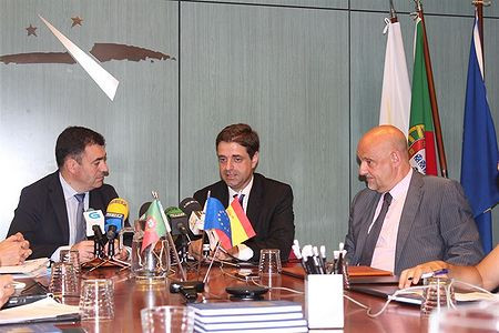 Eixo Atlántico e Xunta potenciarán a internacionalizarán de Galicia e Portugal