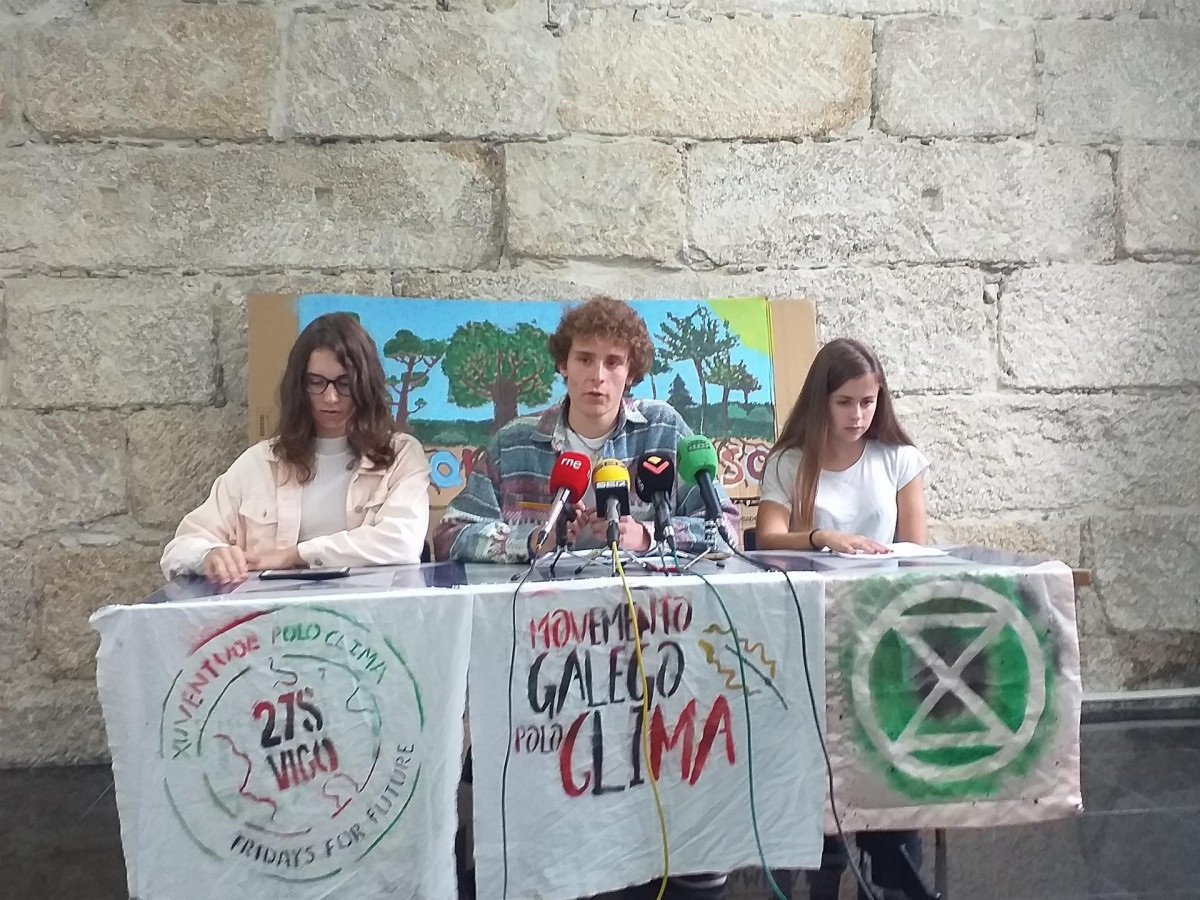 Miembros de Fridays for Future de Vigo.