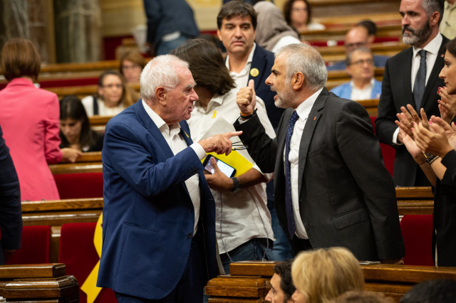 ​El Parlament de Catalunya no es una taberna