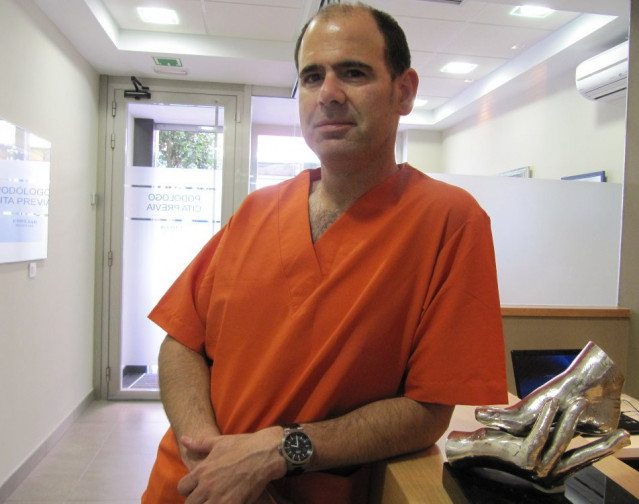 El podólogo Santiago Nieto Farrán.