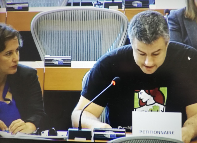 Ana Miranda y Joan Evans Pin