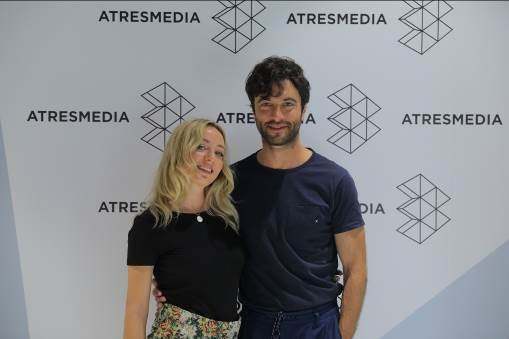Los actores Ángela Cremonte y Javier Rey, protagonistas de 'Mentiras'