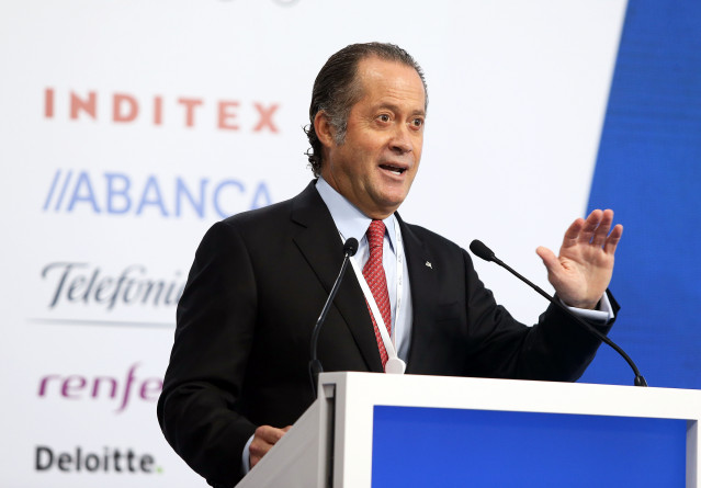 El presidente de Abanca, Juan Carlos Escotet, en el I Foro La Toja Vínculo Atlántico.