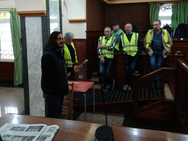 El diputado del Grupo Común da Esquerda Antón Sánchez en una visita a As Pontes (A Coruña).
