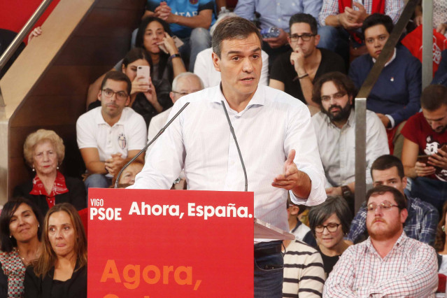 El presidente del Gobierno en funciones, Pedro Sánchez, en un mitin del PSOE en Vigo a 5 de octubre de 2019