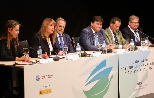 Inauguración de las I Jornadas de Sostenibilidad Ambiental y Gestión Portuaria en Huelva.