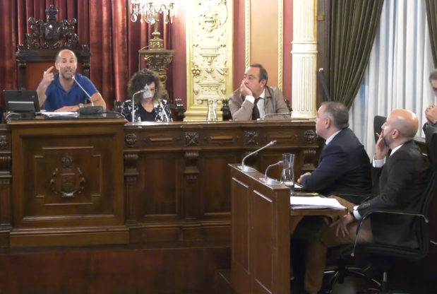 C's denuncia a Jácome por prevaricar y Democracia Orensana cuestiona la publicidad del Ayuntamiento en medios que se hicieron eco del caso