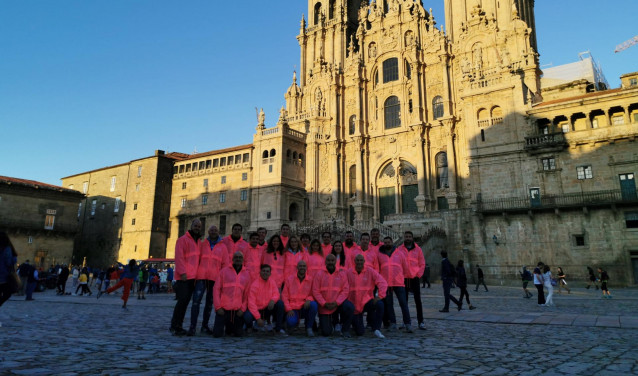 Enimbos recorre el Camino de Santiago para ayudar a la fundación CurArte a favor de niños hospitalizados