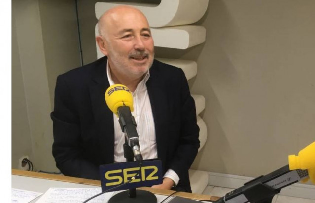El delegado del Gobierno en Galicia, Javier Losada, en una entrevista para la Cadena Ser.