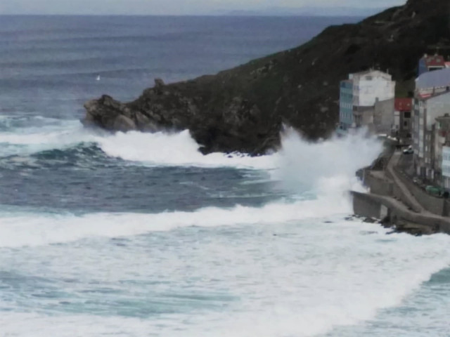 Olas, temporal en el mar