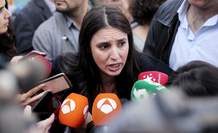 Irene Montero durante la manifestación en Santiago: 