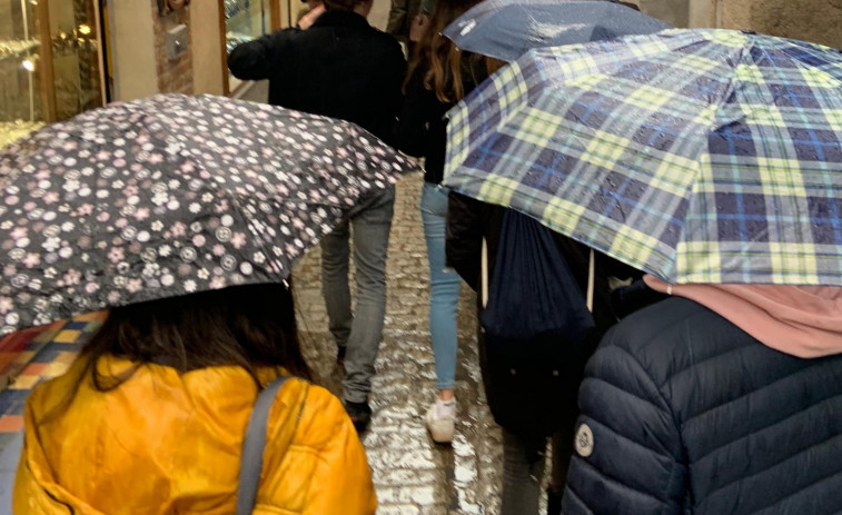 Alerta por lluvias en Ourense y Pontevedra este sábado