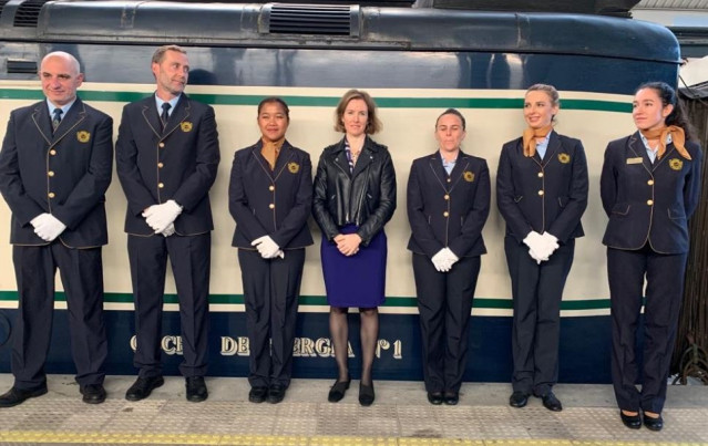 Consejera de Turismo Sonia Pérez recibe al tren Costa Verde Express en Bilbao