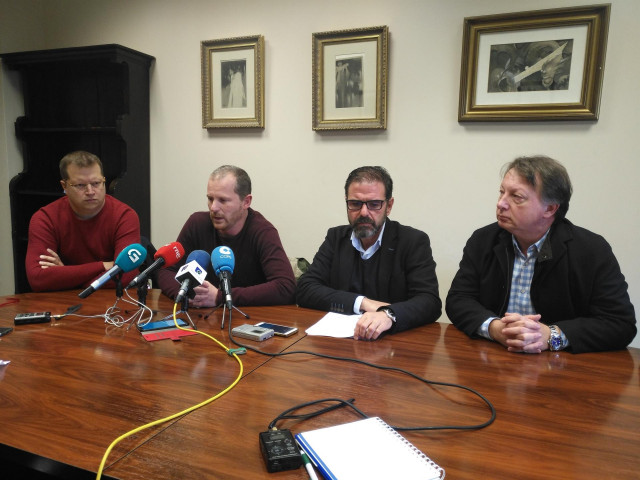 El alcalde de Ferrol muestra su apoyo a los trabajadores de Reganosa