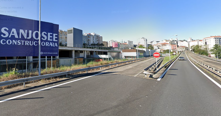 Entrada a la AP9 desde la Calle Lepanto en Vigo en una imagen de Google Street View