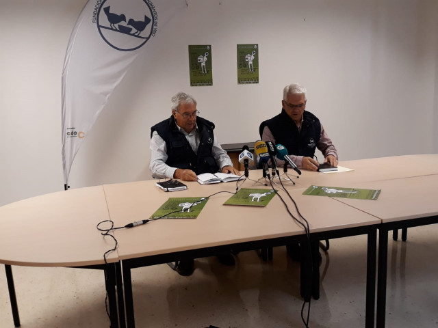 Los responsables de Banco de Alimentos de Vigo en la rueda de prensa.