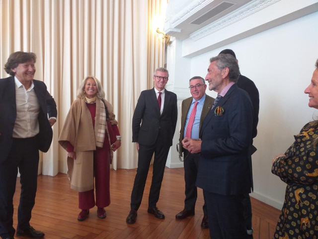 El secretario xeral para o Deporte, José Ramón Lete; la delegada de la Xunta en Vigo, Corina Porro; el vicepresidente del gobierno gallego, Alfonso Rueda; y el presidente del Real Club Celta, Carlos Mouriño.