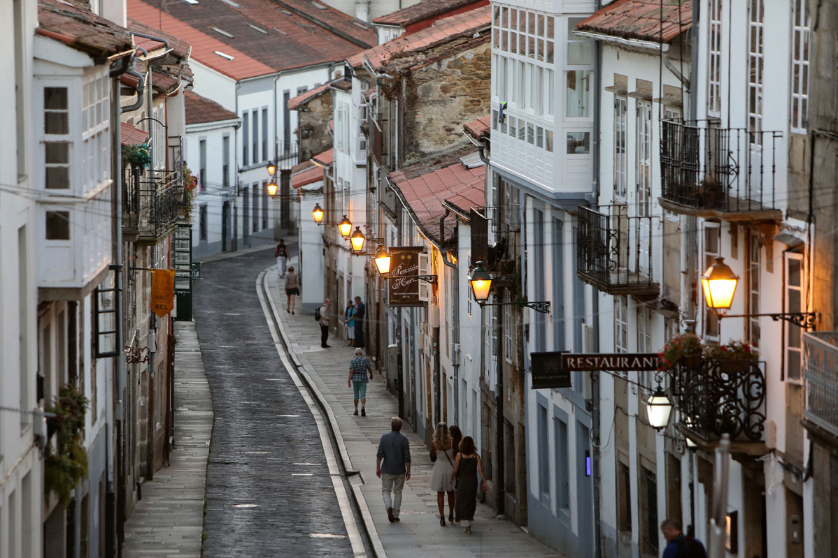 Ru00faa de Hortas en la zona histu00f3rica de Santiago de Compostela