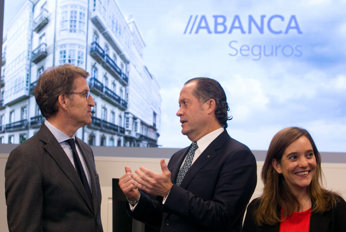 El presidente de la Xunta y el de Abanca, Alberto Núñez Feijóo y Juan Carlos Escotet, respectivamente