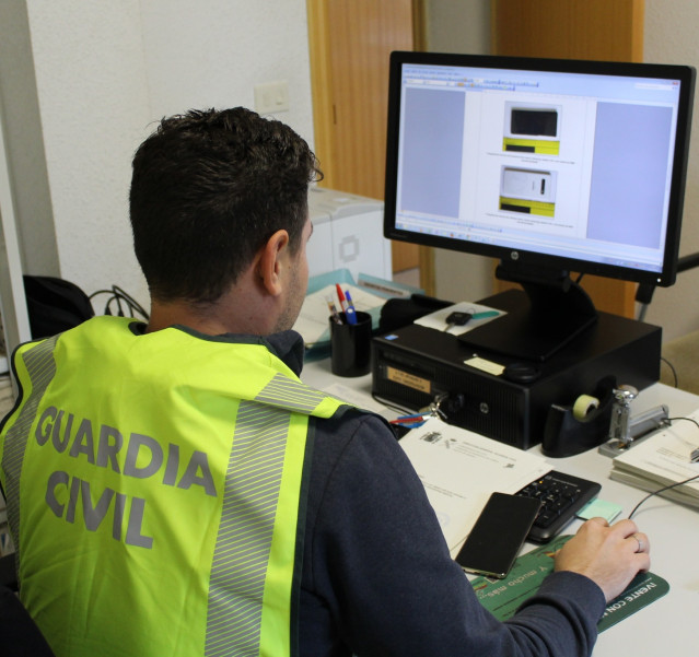 Investigados dos vecinos de Madrid por la sustracción de artículos de permufería en Ribadeo (Lugo).