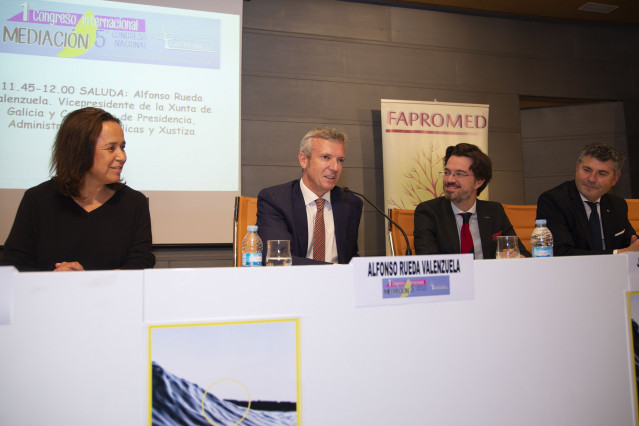 El vicepresidente de la Xunta, Alfonso Rueda, participa en la inauguración de un congreso sobre mediación