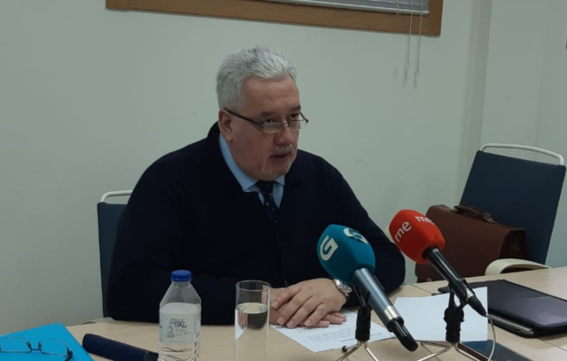 El letrado Mario Sánchez Trigo en rueda de prensa en Ferrol.