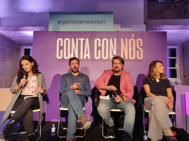 Los candidatos de Galicia en Común por A Coruña y Pontevedra junto con Xavier Domènech