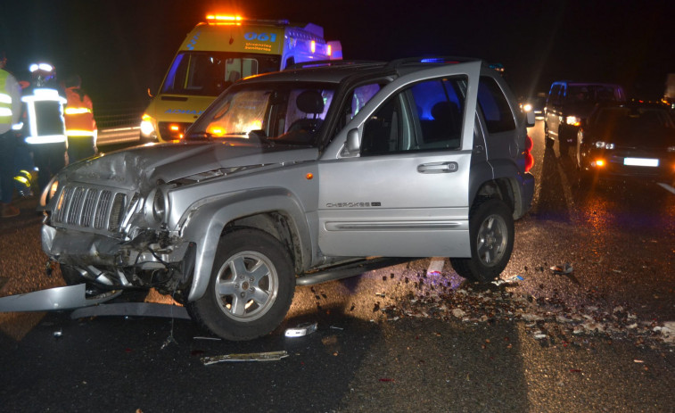 Un jabalí provoca un accidente con una herida grave en la autovía cerca de Allariz