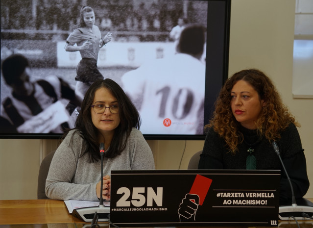 Ana Seijas y Paula Verao, de En Marea, en rueda de prensa